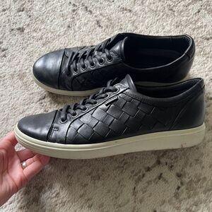 ECCO danish designs sneakers